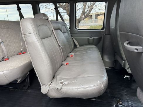 Used 2012 Chevrolet Express 2500 LS image 21