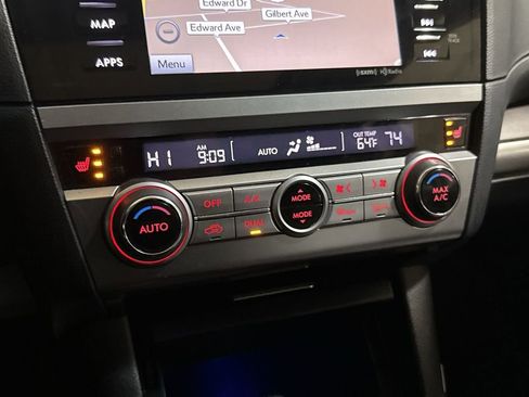 Used 2016 Subaru Outback 2.5i Limited image 17