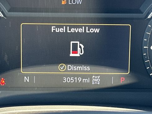 Used 2024 Cadillac XT6 Luxury w/ LPO, Floor Liner Package AWD/4WD image 30