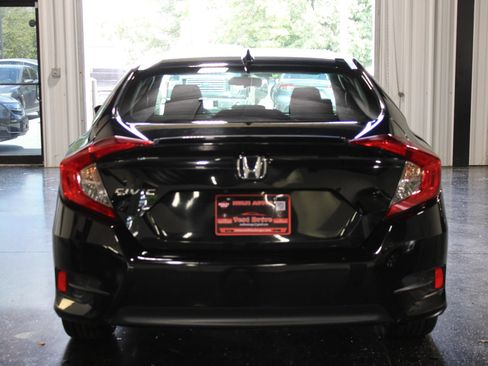 Used 2017 Honda Civic EX-T image 5
