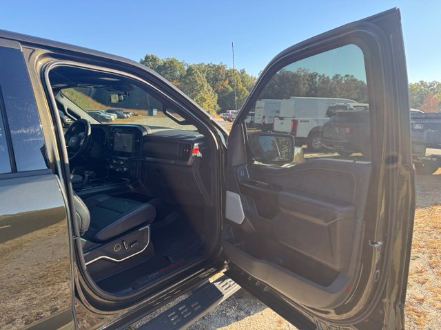 Used 2025 Ford F150 Raptor AWD/4WD image 13