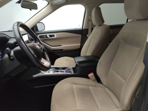 Used 2022 Ford Explorer XLT RWD image 17