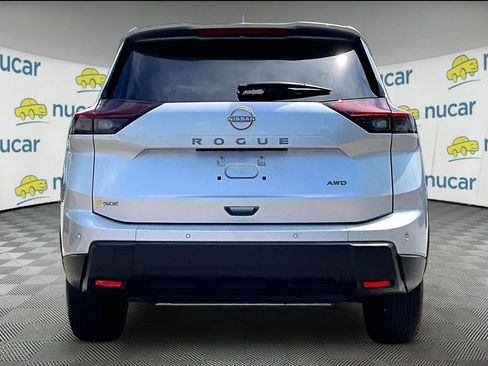 Used 2025 Nissan Rogue SV AWD/4WD image 5