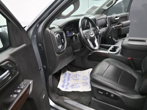 Used 2021 GMC Sierra 1500 SLT w/ SLT Premium Plus Package AWD/4WD image 17