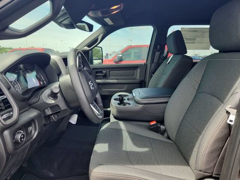 New 2026 RAM 3500 Tradesman AWD/4WD image 10