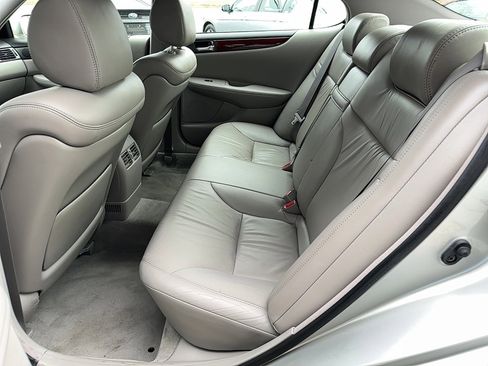 Used 2003 Lexus ES 330 image 16