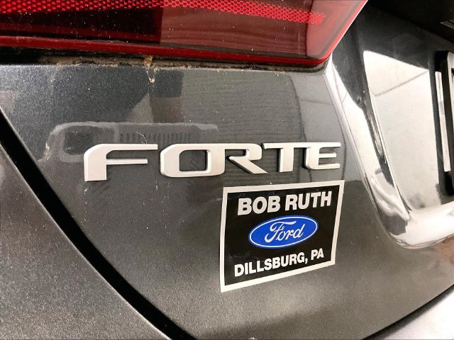 Used 2023 Kia Forte Sedan FWD image 13