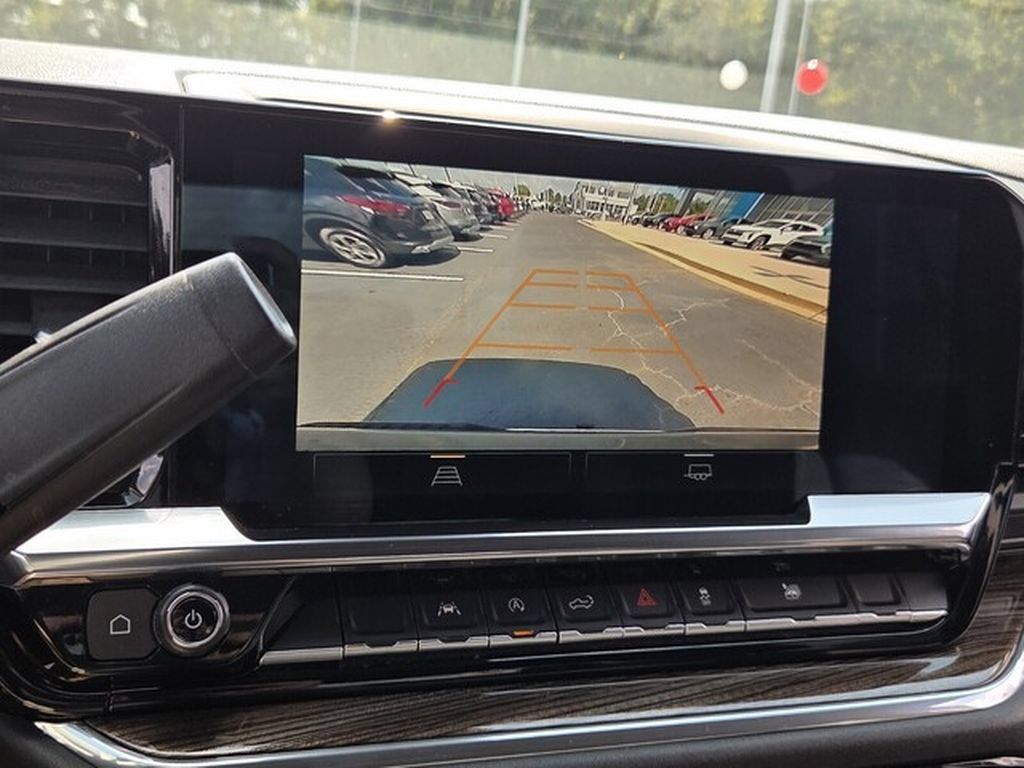 Used 2025 Chevrolet Silverado 1500 LT RWD image 20