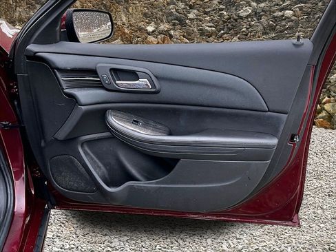 Used 2014 Chevrolet Malibu LT image 21