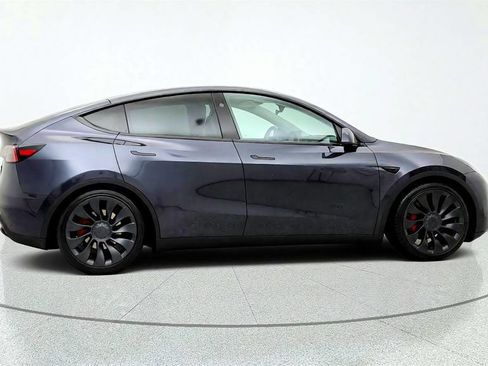 Used 2024 Tesla Model Y Performance AWD/4WD image 4
