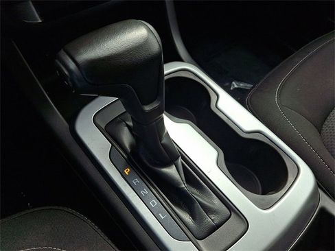 Used 2020 Chevrolet Colorado LT w/ Safety Package image 14