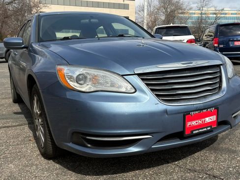 Used 2011 Chrysler 200 Touring image 13