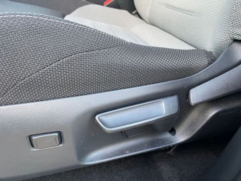 Used 2025 Toyota 4Runner TRD Off-Road image 23