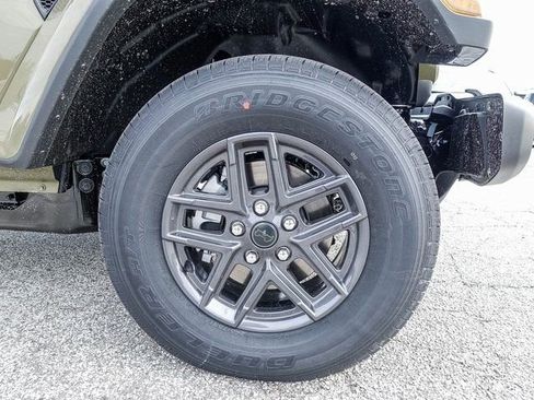 New 2026 Jeep Gladiator Sport image 16