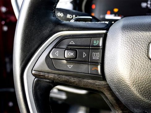 Used 2022 Jeep Grand Cherokee Limited w/ Trailer Tow Prep Group (B) image 18