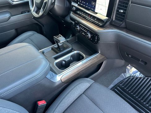 Used 2025 Chevrolet Silverado 1500 LT w/ All Star Edition Plus RWD image 16