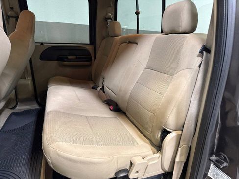 Used 2005 Ford F350 XLT image 33