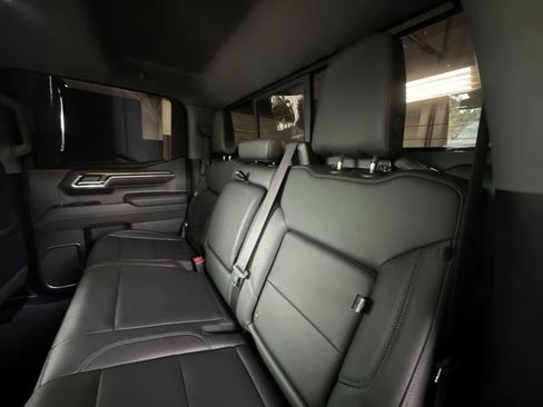 Used 2023 GMC Sierra 1500 SLT w/ SLT Premium Package AWD/4WD image 22