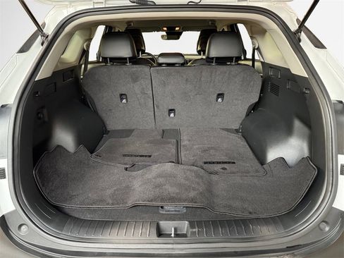 Certified 2024 Kia Sportage EX image 25