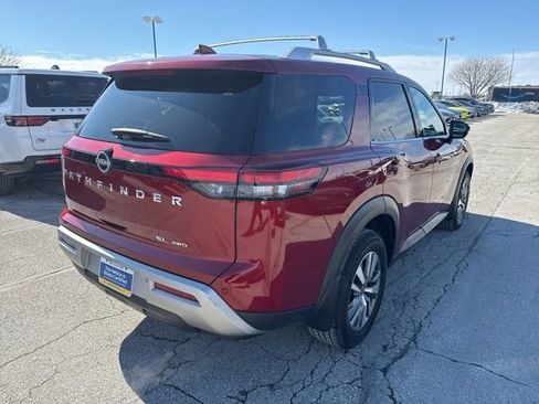 Used 2022 Nissan Pathfinder SL image 4
