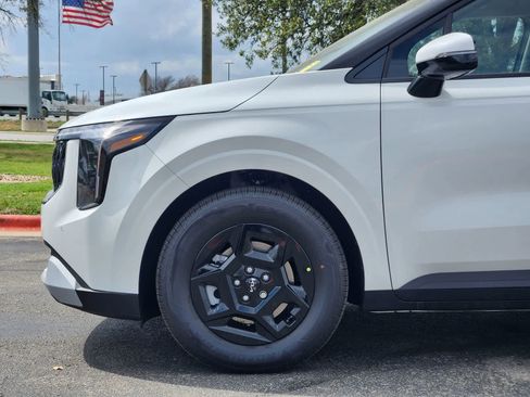 New 2026 Kia Carnival image 8