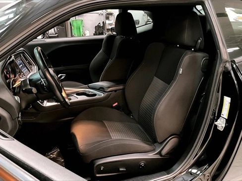 Used 2021 Dodge Challenger R/T image 18