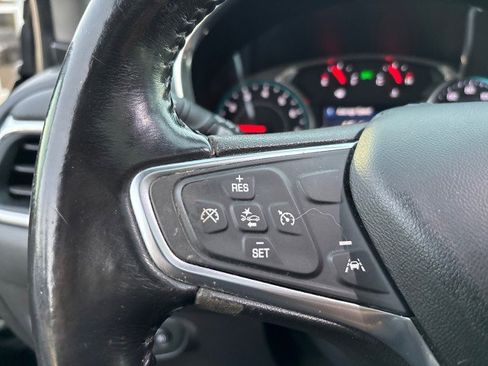 Used 2021 Chevrolet Equinox LT image 17