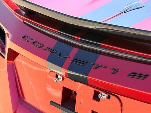 Used 2021 Chevrolet Corvette Stingray Premium Conv w/ Z51 Performance Package RWD image 16