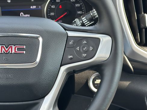 Used 2024 GMC Terrain SLT AWD/4WD image 27