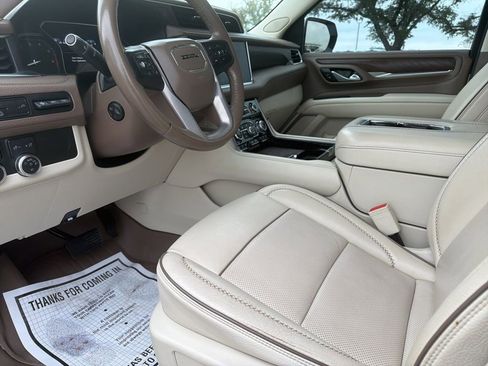 Used 2021 GMC Yukon XL Denali image 14