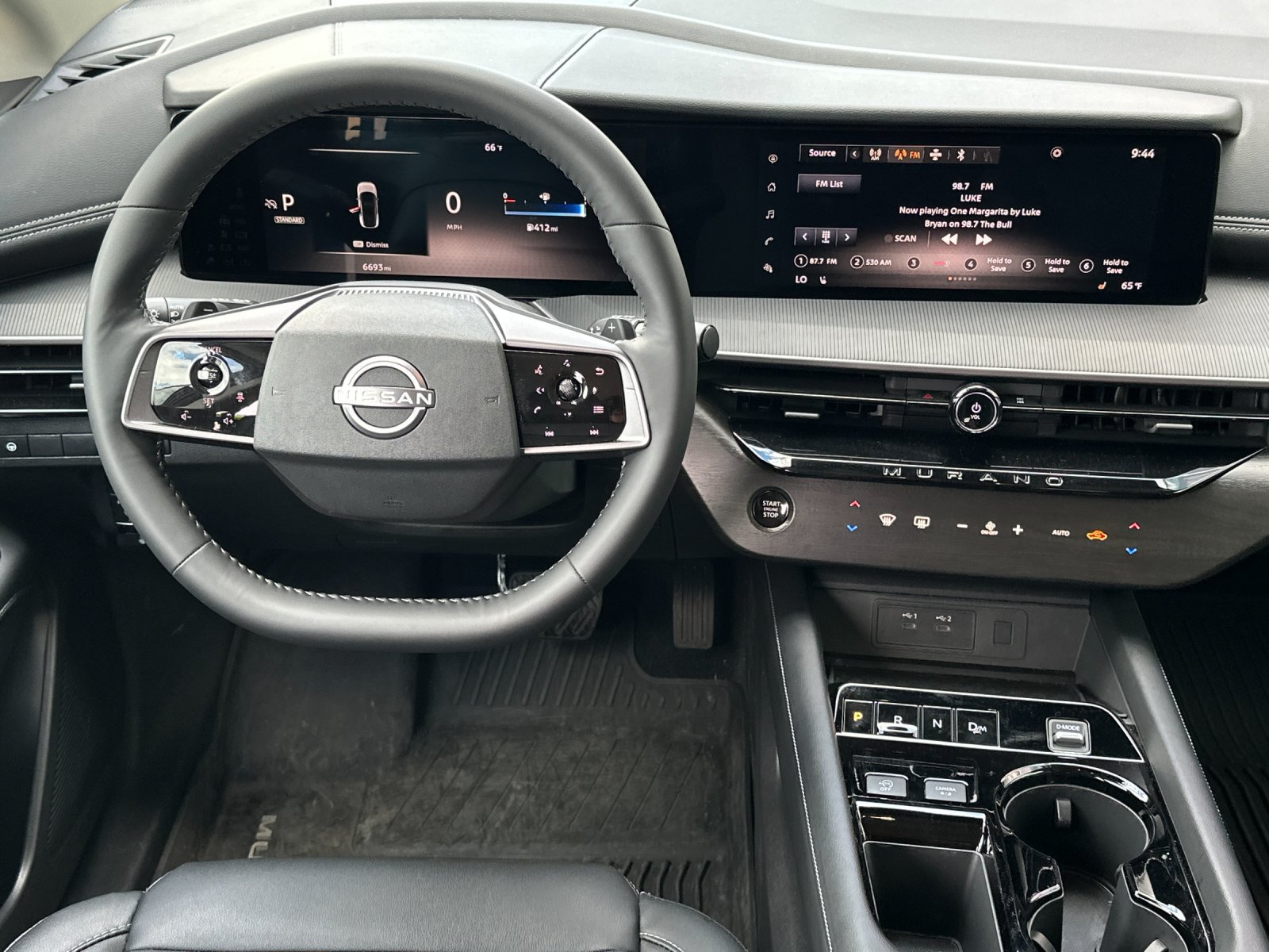Used 2025 Nissan Murano SV AWD/4WD image 14