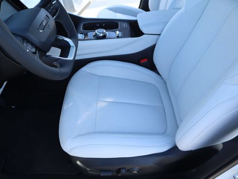 New 2026 Jeep Cherokee Laredo AWD/4WD image 11