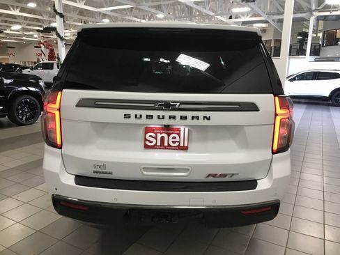 Used 2022 Chevrolet Suburban RST w/ Luxury Package image 4