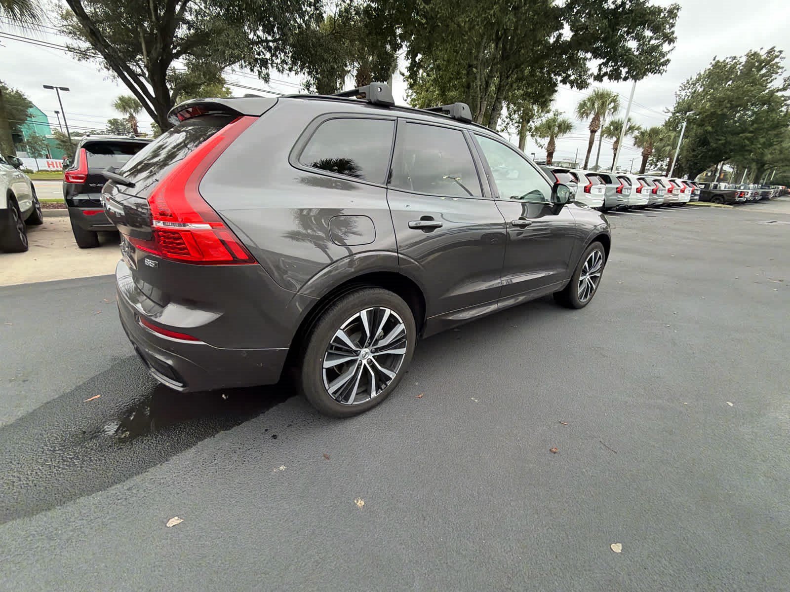 Certified 2025 Volvo XC60 B5 Plus AWD/4WD image 15