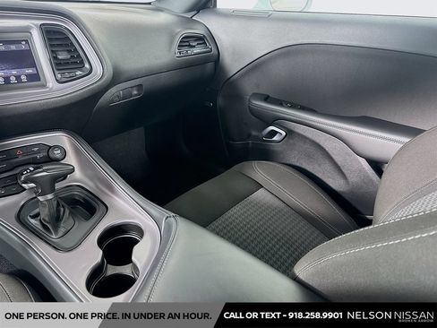 Used 2023 Dodge Challenger SXT RWD image 22