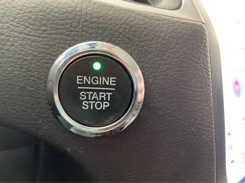 Used 2024 Ford Edge SEL w/ Convenience Package image 41