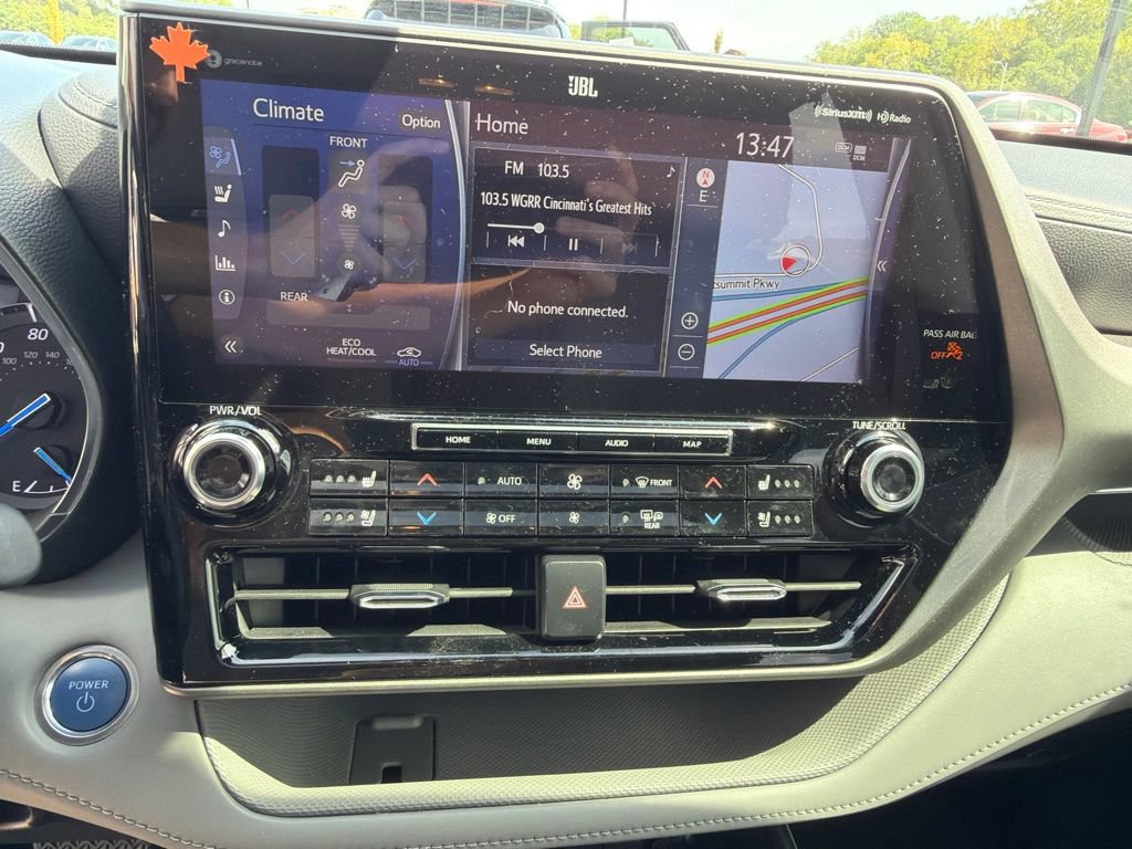 Used 2021 Toyota Highlander Limited AWD/4WD image 19
