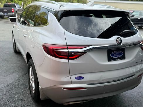 Used 2019 Buick Enclave Essence image 5