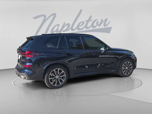Used 2026 BMW X5 xDrive40i w/ M Sport Package AWD/4WD image 8