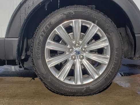 Used 2020 Ford Explorer Limited w/ Class III Trailer Tow Package image 45