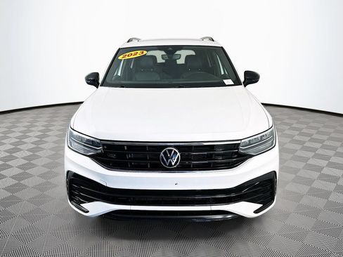 Used 2023 Volkswagen Tiguan SE R-Line AWD/4WD image 3