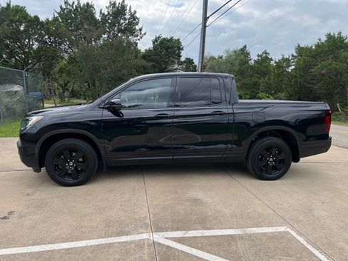 Used 2017 Honda Ridgeline Black Edition image 5