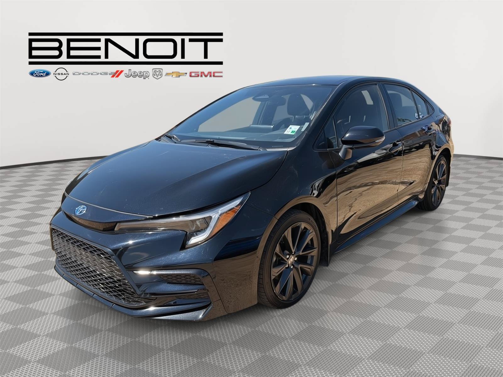 Used 2025 Toyota Corolla SE FWD image 1