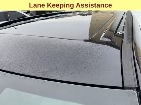 Used 2025 Ford Explorer ST-Line w/ ST-Line Street Pack image 9