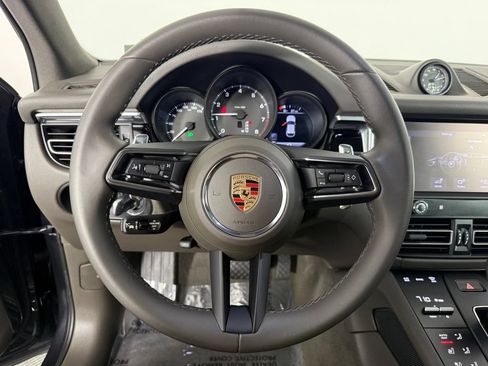 Certified 2023 Porsche Macan AWD/4WD image 26