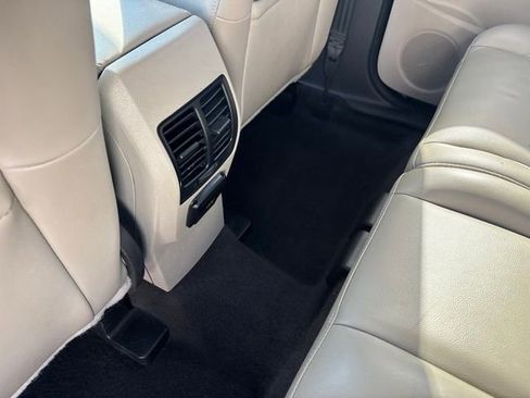 Used 2019 Ford Escape Titanium AWD/4WD image 34
