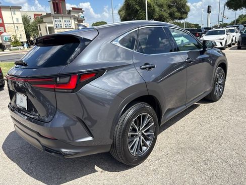 Certified 2025 Lexus NX 250 FWD w/ Accessory Package (Z1) image 5