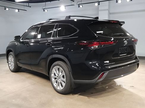 New 2026 Toyota Highlander Limited AWD/4WD image 5