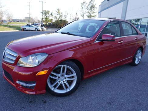Used 2013 Mercedes-Benz C 250 C 250 Sport Sedan 4D image 3