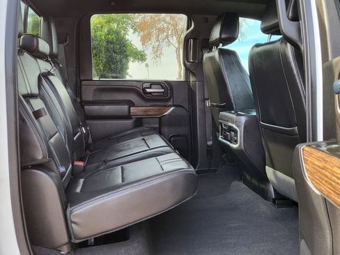 Used 2020 Chevrolet Silverado 2500 High Country w/ Z71 Off-Road Package image 18